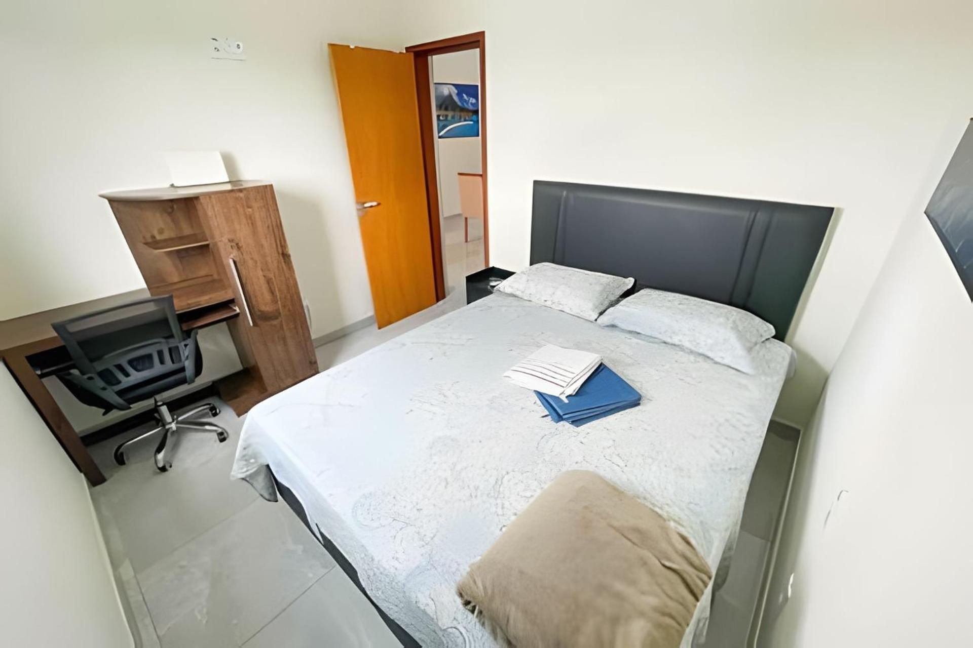 202- Apartamento De 2 Quartos Para Ate 5 Hospedes Patos de Minas Eksteriør billede